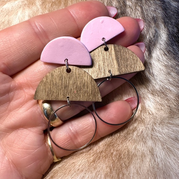 Artisan Geometric Lilac Wooden Dangle Earrings - Picture 3 of 4